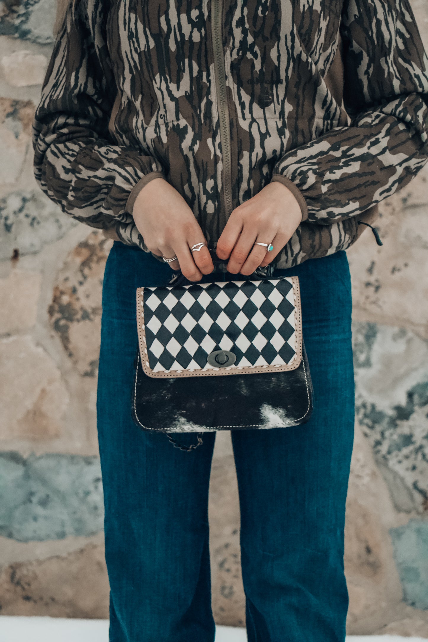 Eight Second Crossbody