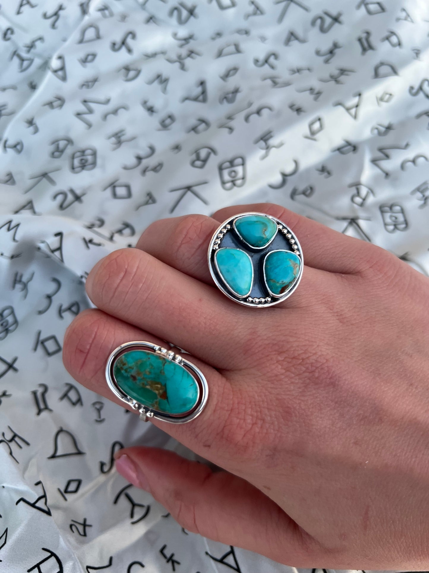 3 stone ring