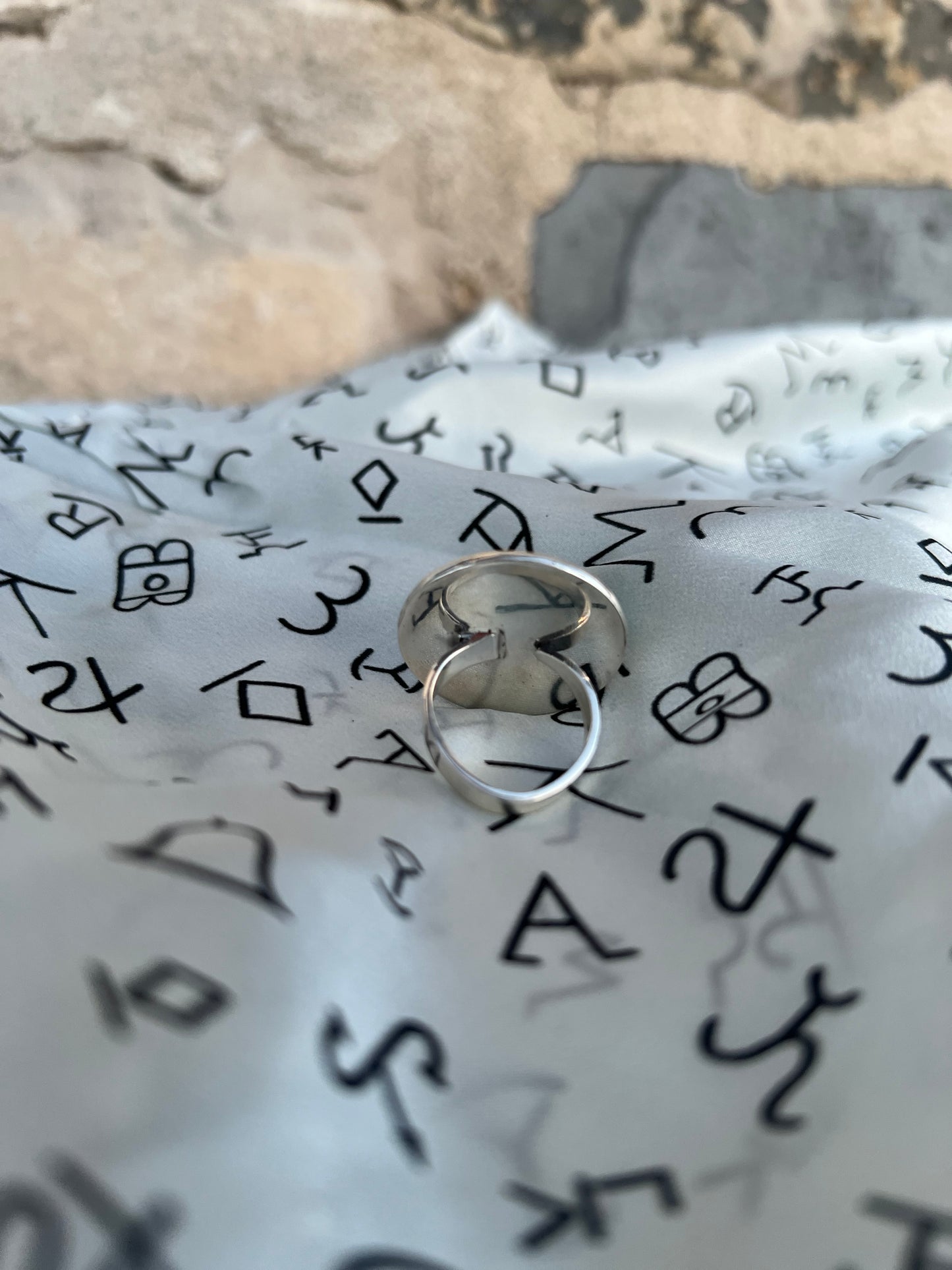 3 stone ring